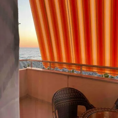 Apartment Ne Qerret